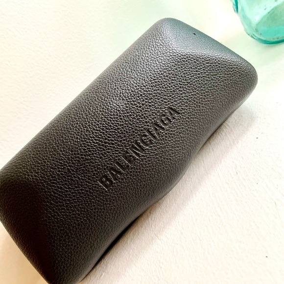 Balenciaga Black Sunglasses Case - Picture 1 of 3